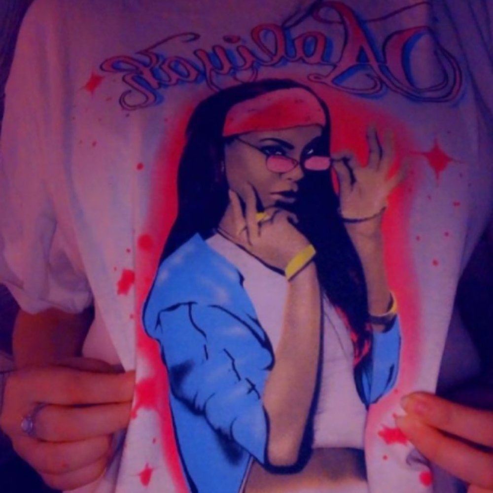 Aaliyah Graphic T